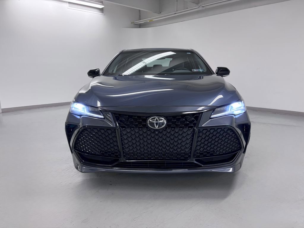 Used 2019 Toyota Avalon Touring w/ Advanced Safety Package FWD image 3