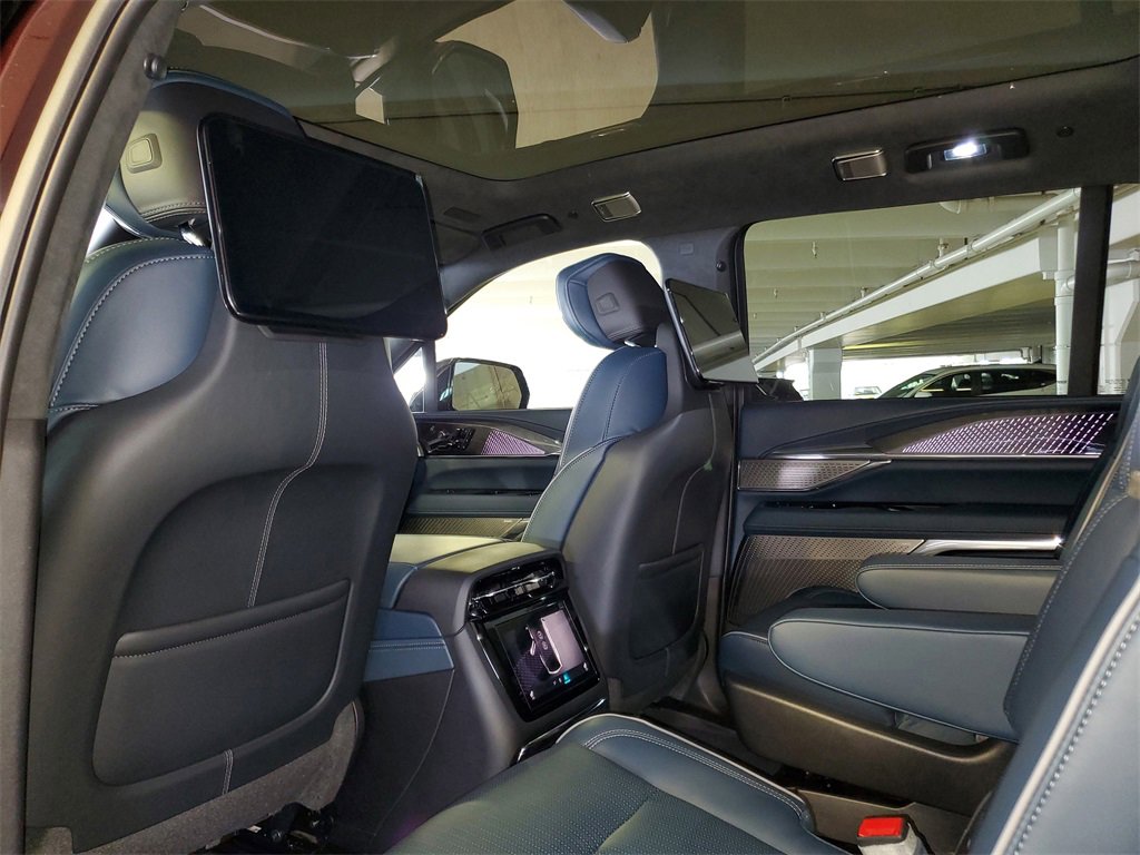 New 2026 Cadillac Escalade IQL Luxury image 10