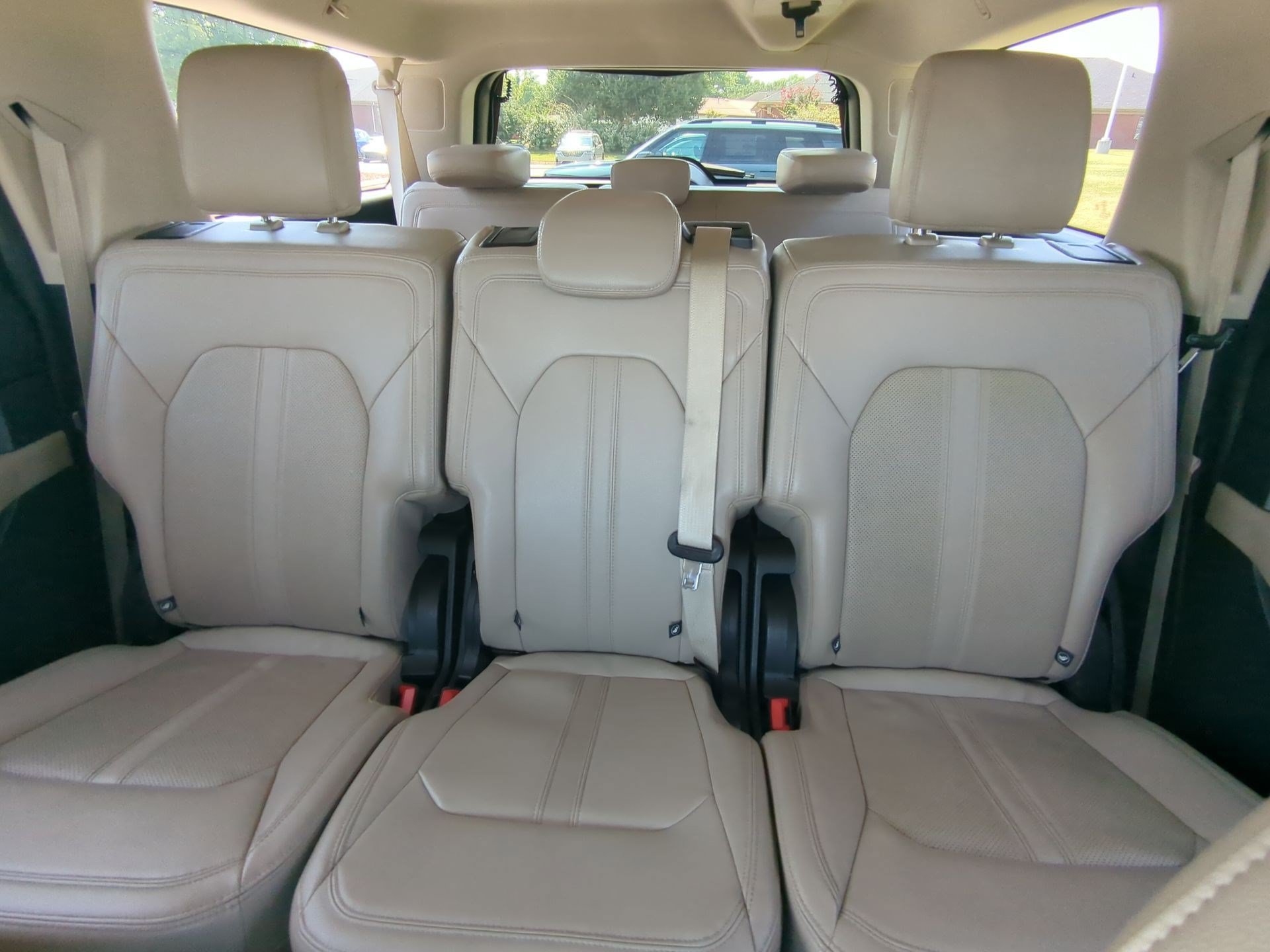 Used 2023 Ford Expedition Max Limited RWD image 19