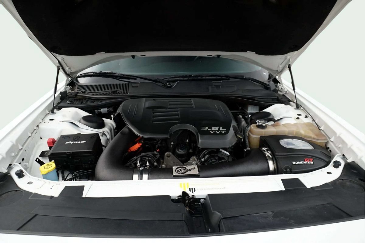 Used 2019 Dodge Challenger SXT RWD image 15