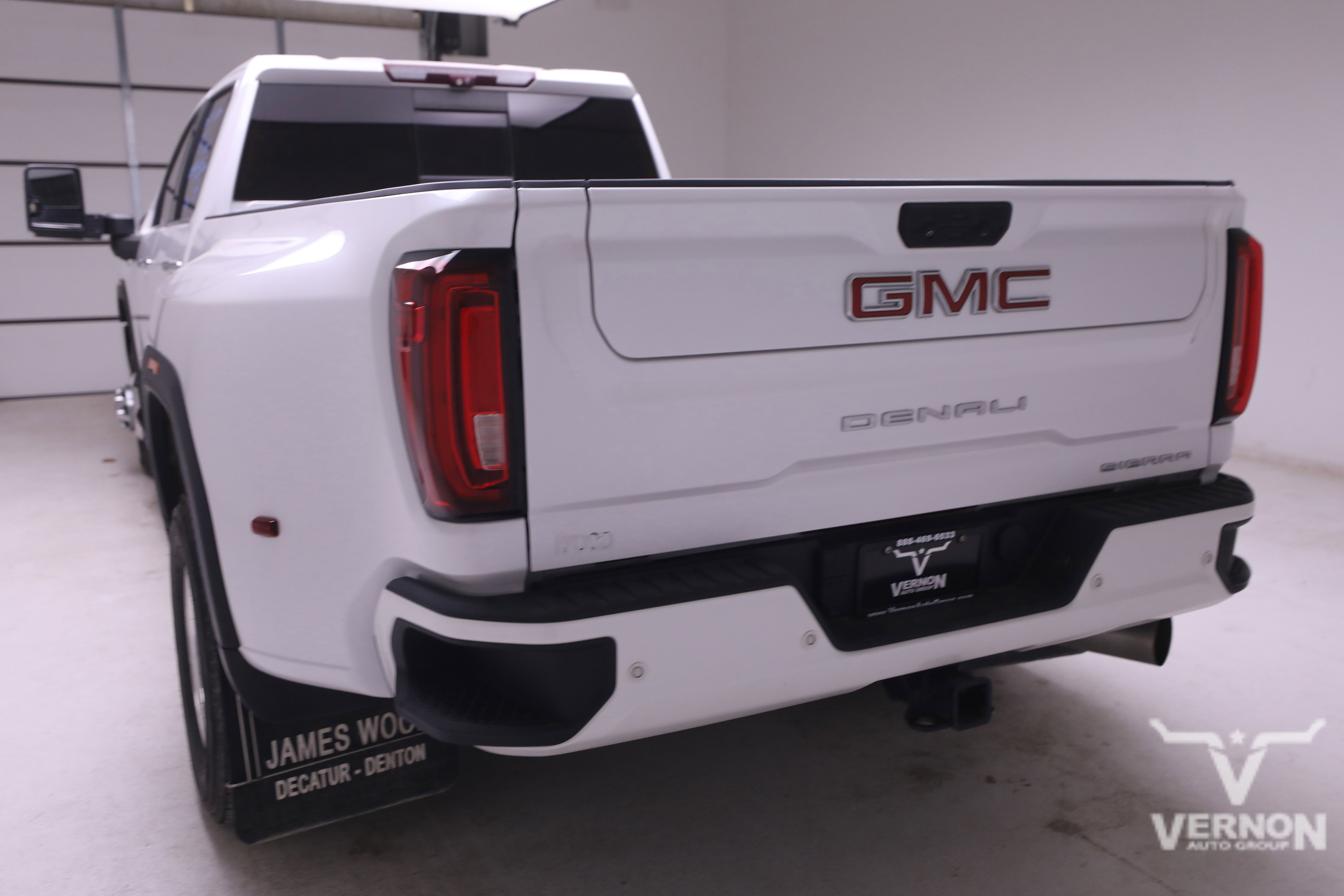 Used 2020 GMC Sierra 3500 Denali w/ Denali Ultimate Package image 2