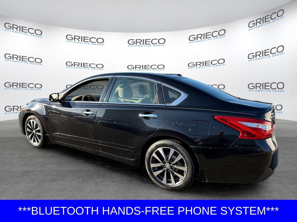 Used 2016 Nissan Altima 2.5 SV w/ Convenience Package FWD image 5