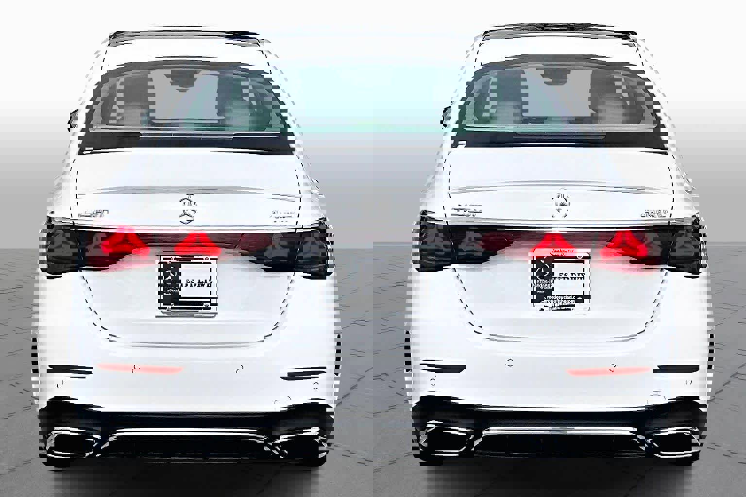 Used 2025 Mercedes-Benz E 350 4MATIC Sedan image 6