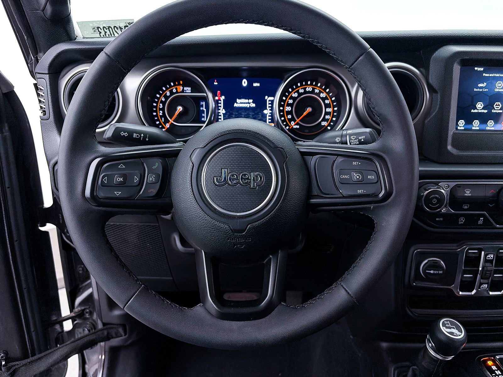 Used 2023 Jeep Gladiator Sport AWD/4WD image 25