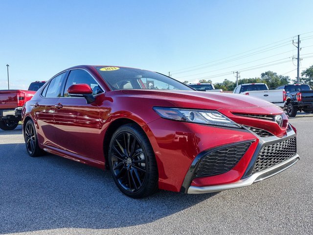 Used 2023 Toyota Camry XSE image 9