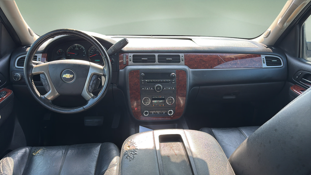 Used 2014 Chevrolet Tahoe LT w/ Texas Edition RWD image 9