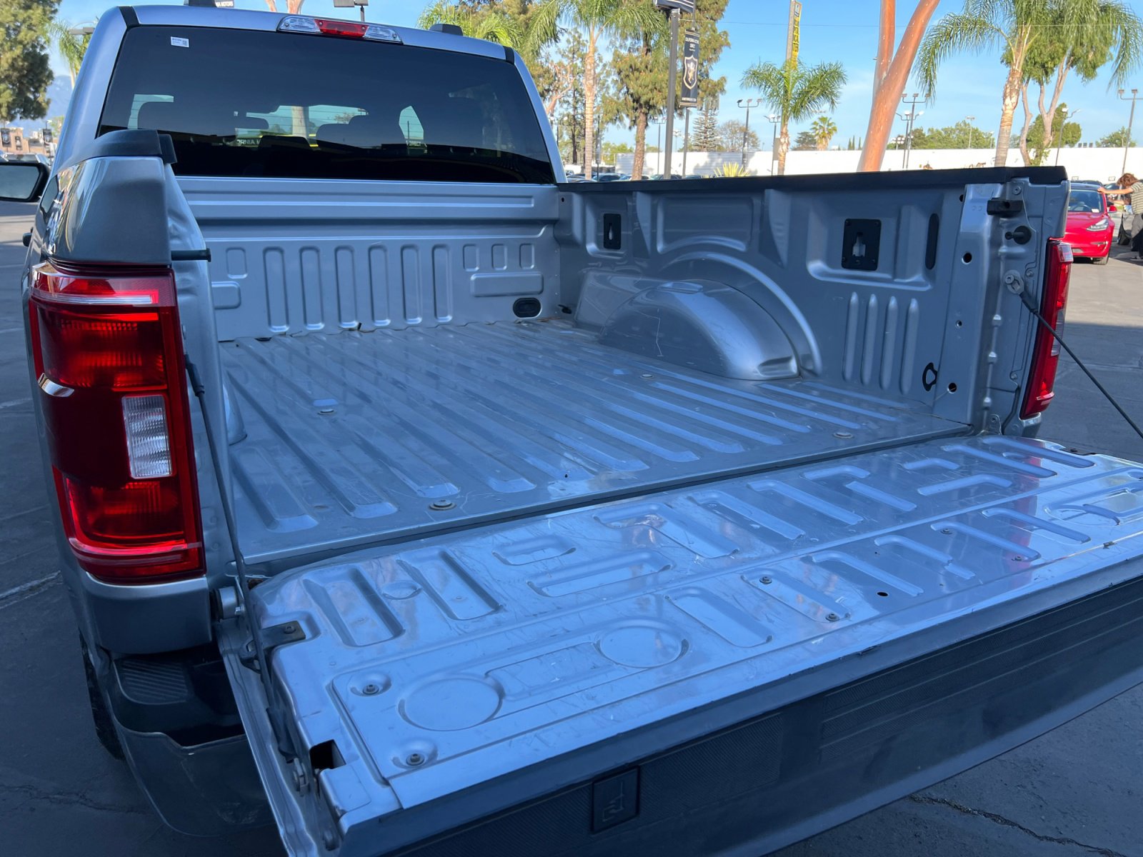 Used 2021 Ford F150 XLT image 17