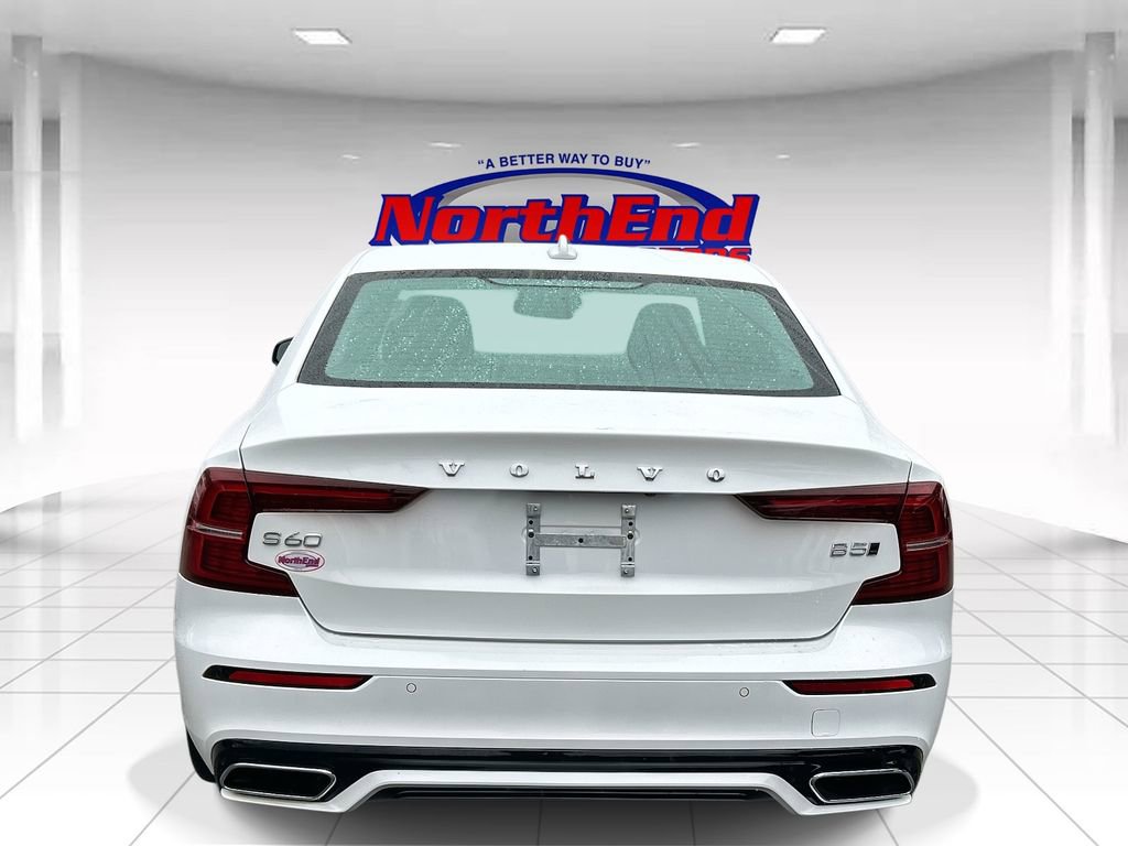 Used 2022 Volvo S60 B5 Inscription image 4