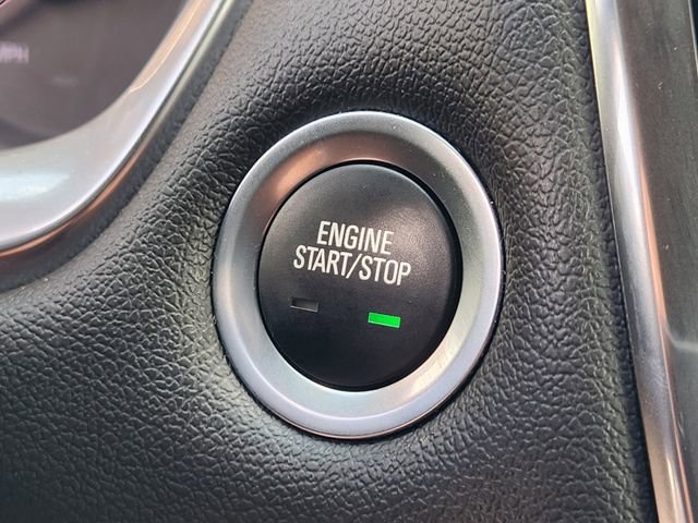 Used 2023 Chevrolet Traverse LT image 20