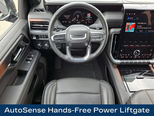 Used 2025 GMC Yukon XL Denali AWD/4WD image 3