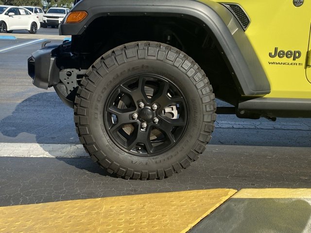 Used 2023 Jeep Wrangler Willys image 10