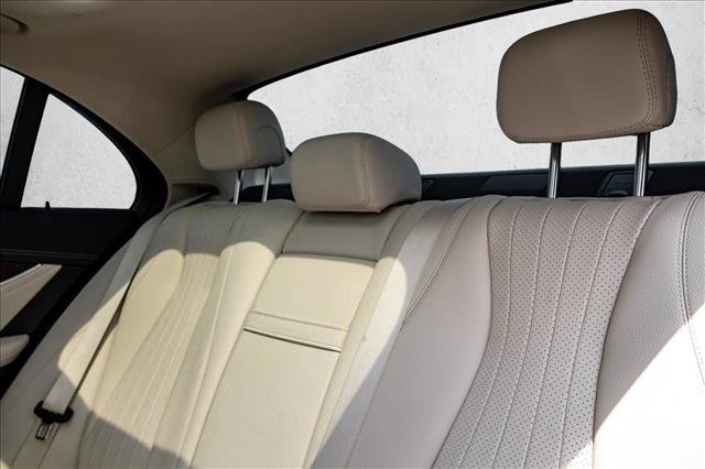 Certified 2022 Mercedes-Benz E 350 4MATIC Sedan image 22
