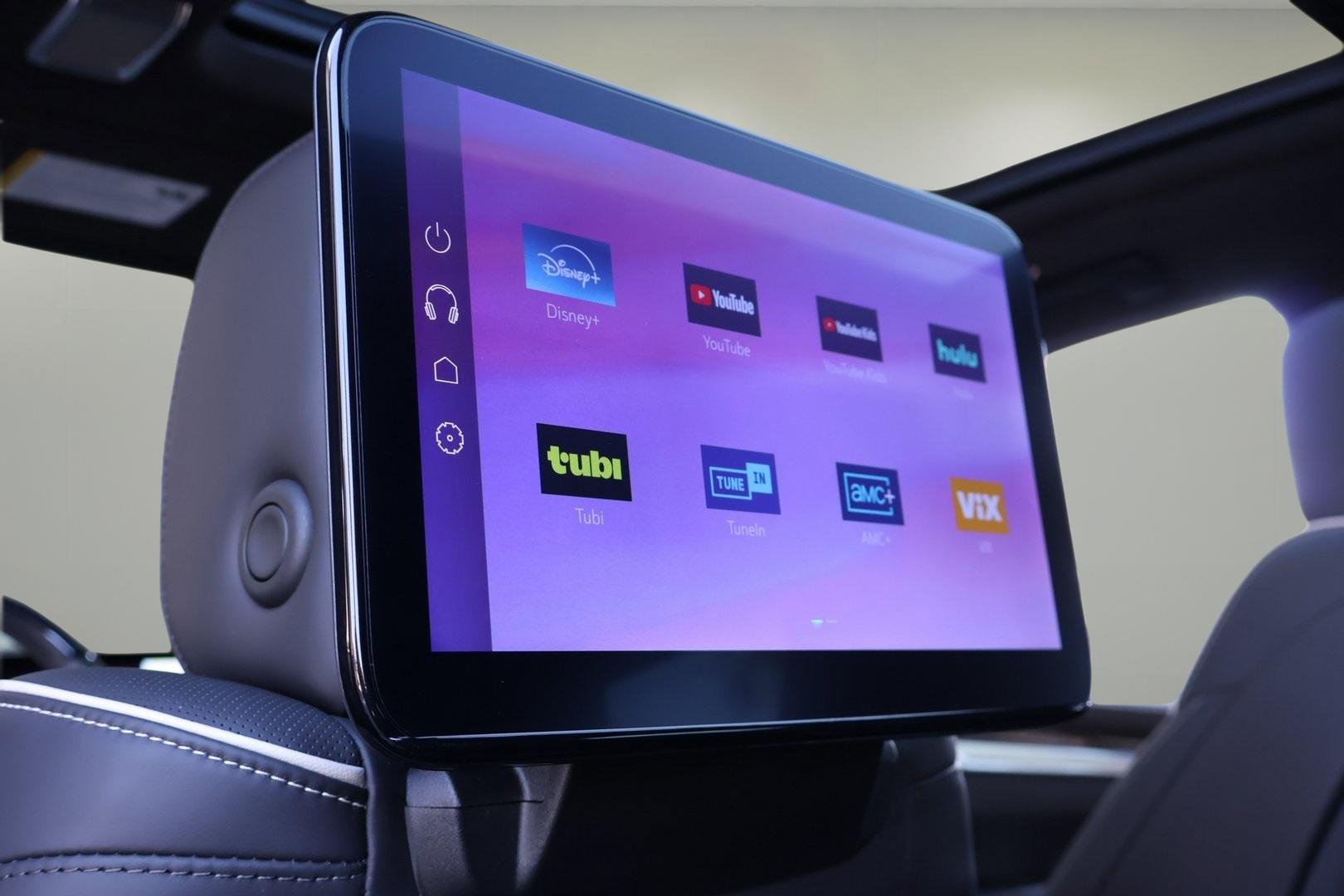 Used 2025 Cadillac Escalade Sport Platinum w/ LPO, ONYX Package image 16