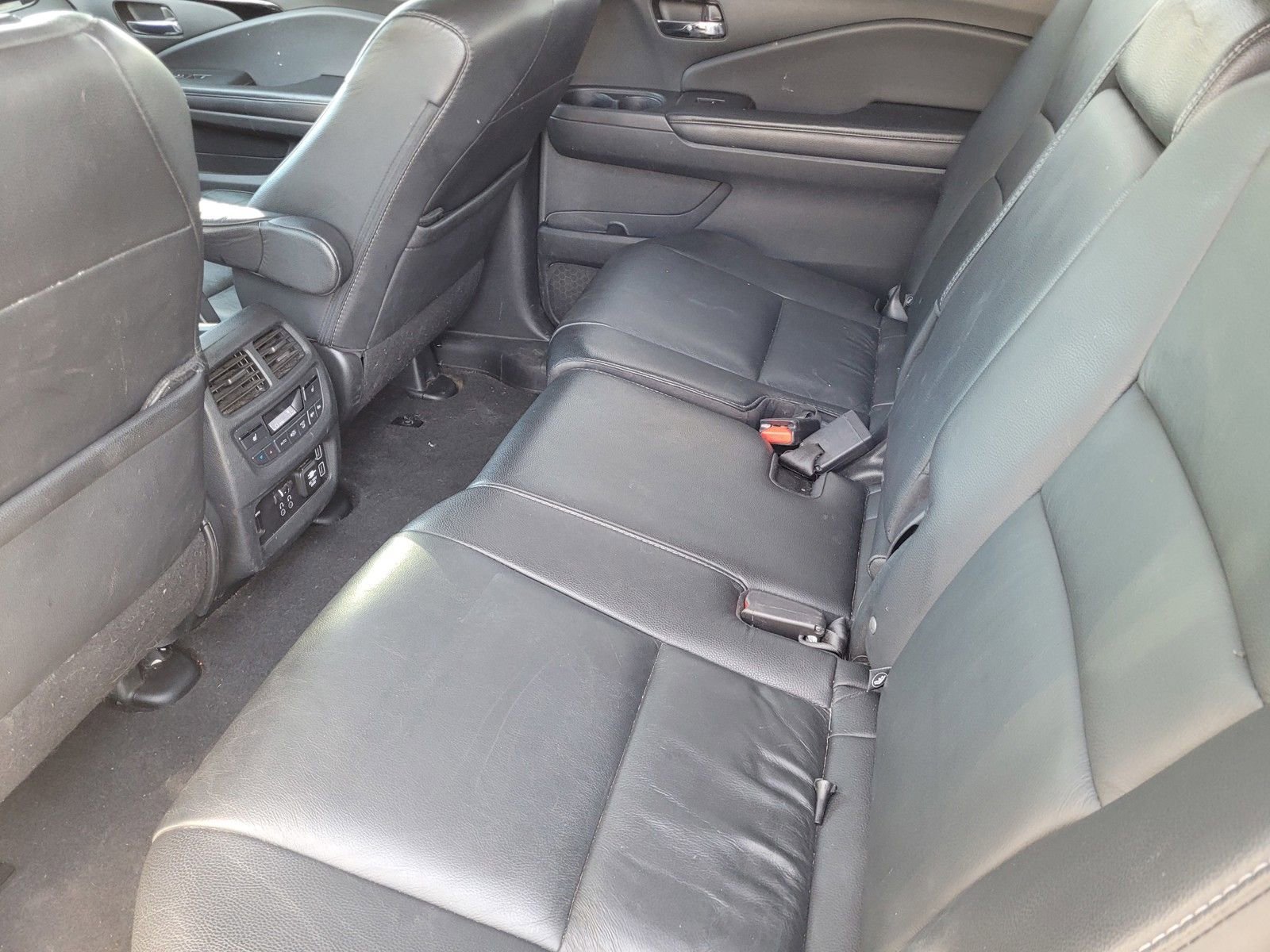 Used 2021 Honda Pilot Touring image 19