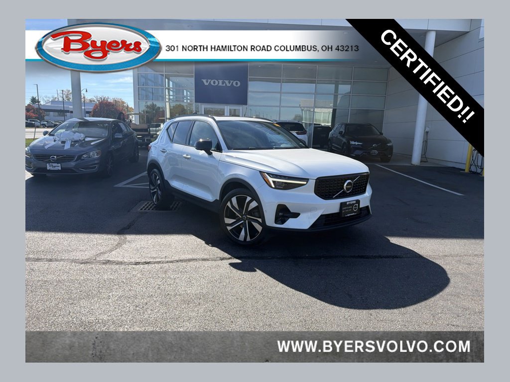 Used 2023 Volvo XC40 B5 Ultimate w/ Protection Package Premier AWD/4WD image 1