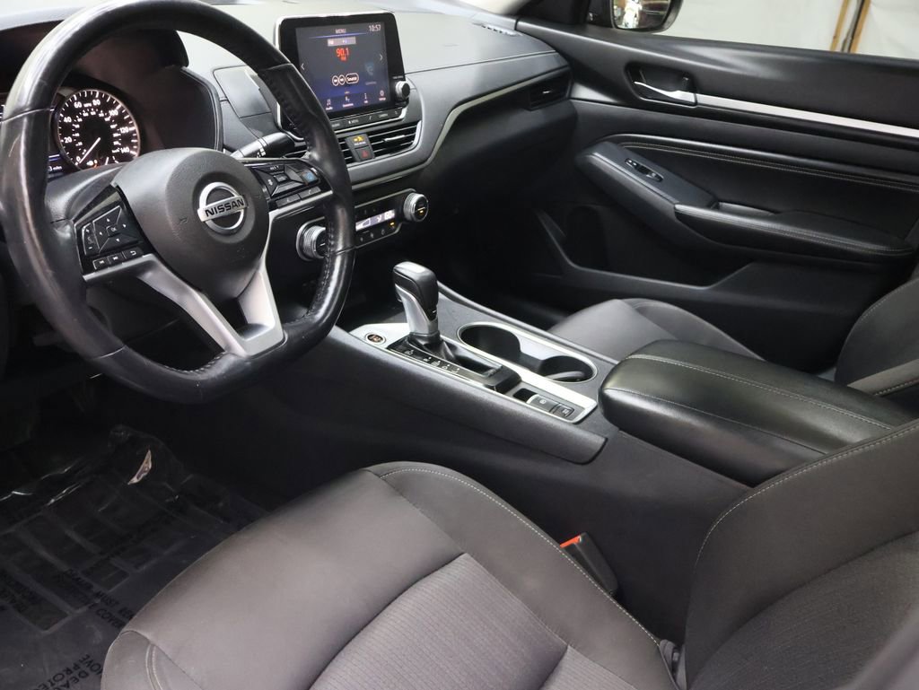 Used 2019 Nissan Altima 2.5 SV image 18