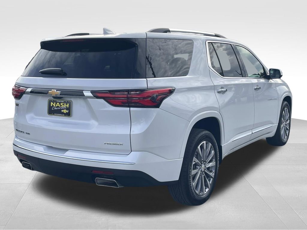 Used 2023 Chevrolet Traverse Premier w/ LPO, Floor Liner Package image 3
