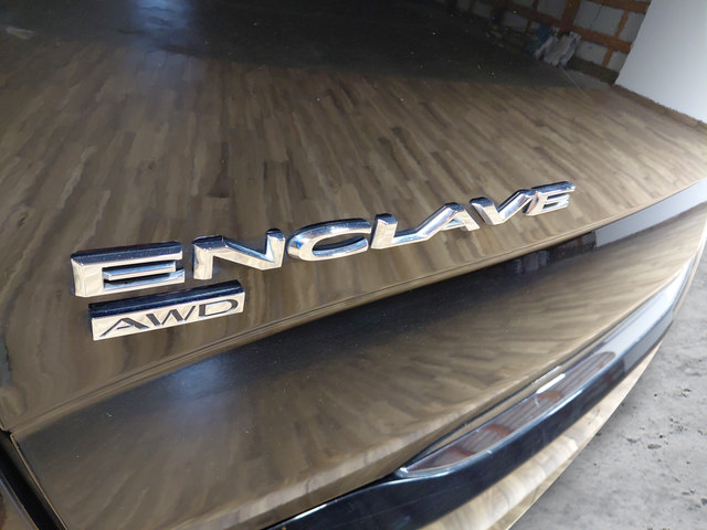 Used 2020 Buick Enclave Avenir w/ Avenir Technology Package AWD/4WD image 13