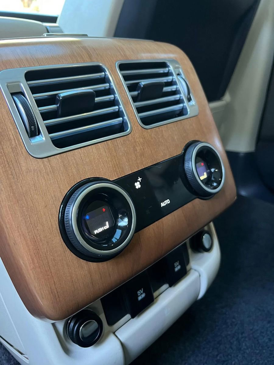 Used 2019 Land Rover Range Rover Long Wheelbase Autobiography AWD/4WD image 16