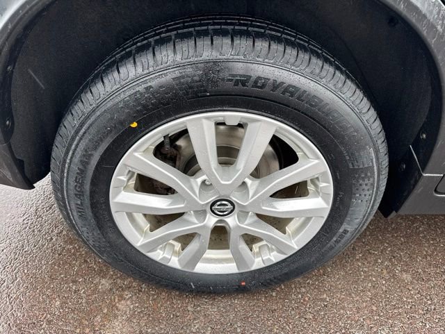 Used 2017 Nissan Rogue SV AWD/4WD image 31