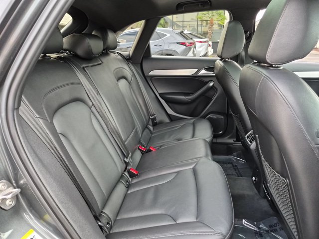 Used 2018 Audi Q3 2.0T Premium Plus w/ Premium Plus Package AWD/4WD image 33