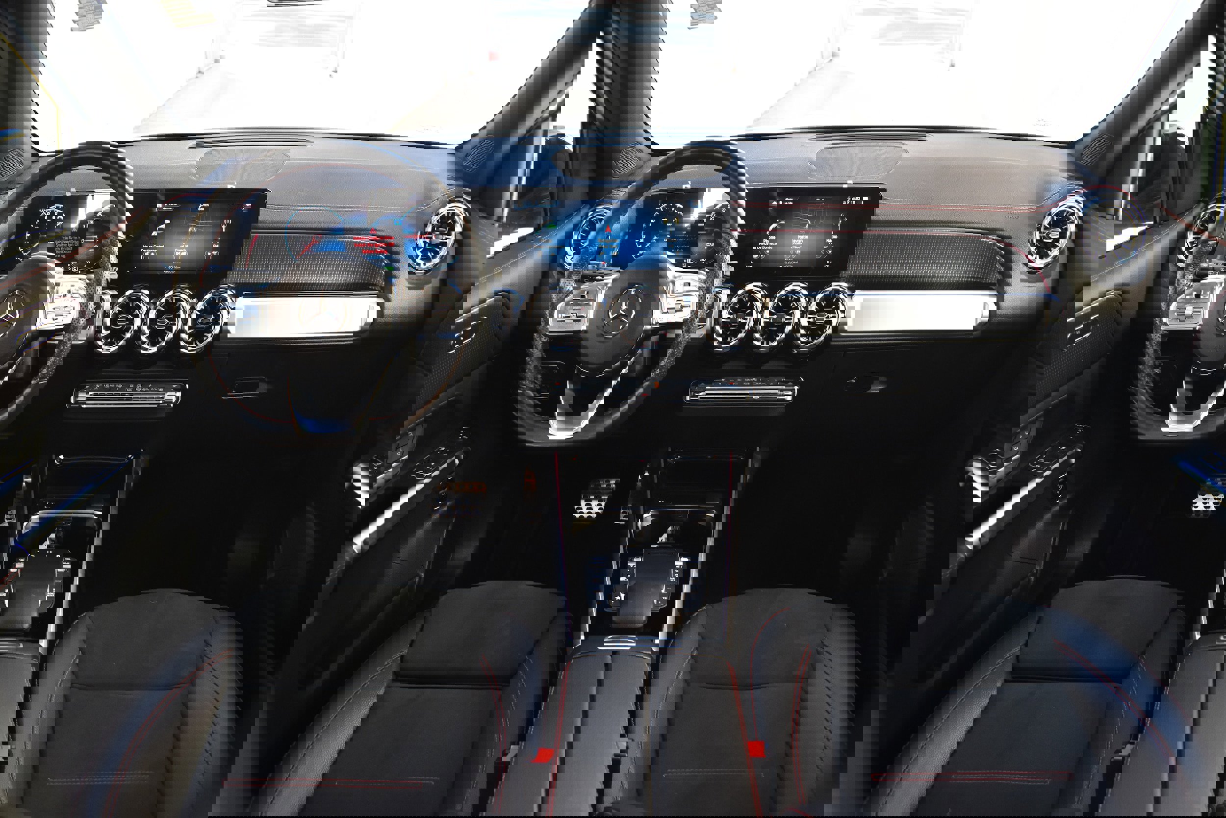 Used 2022 Mercedes-Benz EQB 350 4MATIC w/ AMG Night Package image 28