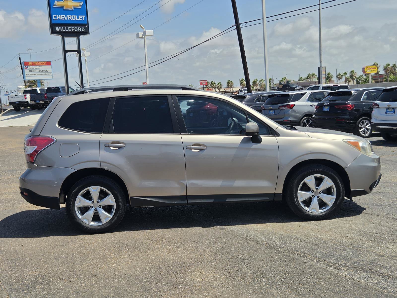 Used 2014 Subaru Forester 2.5i Premium w/ All-Weather Package AWD/4WD image 6