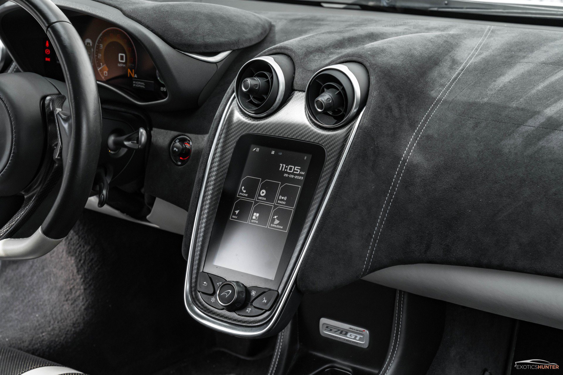 Used 2017 McLaren 570S image 9