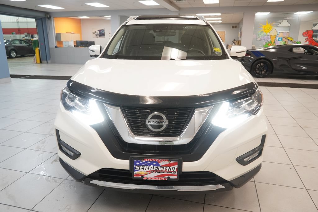 Used 2018 Nissan Rogue SL w/ Premium Package AWD/4WD image 16
