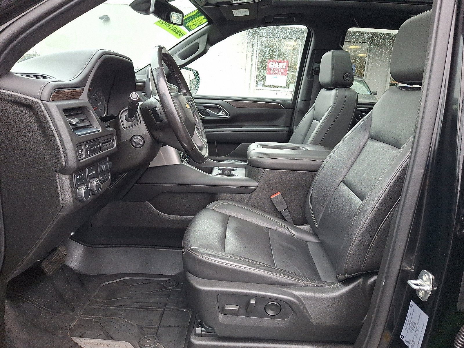 Used 2021 Chevrolet Tahoe LT w/ LT Signature Package image 14