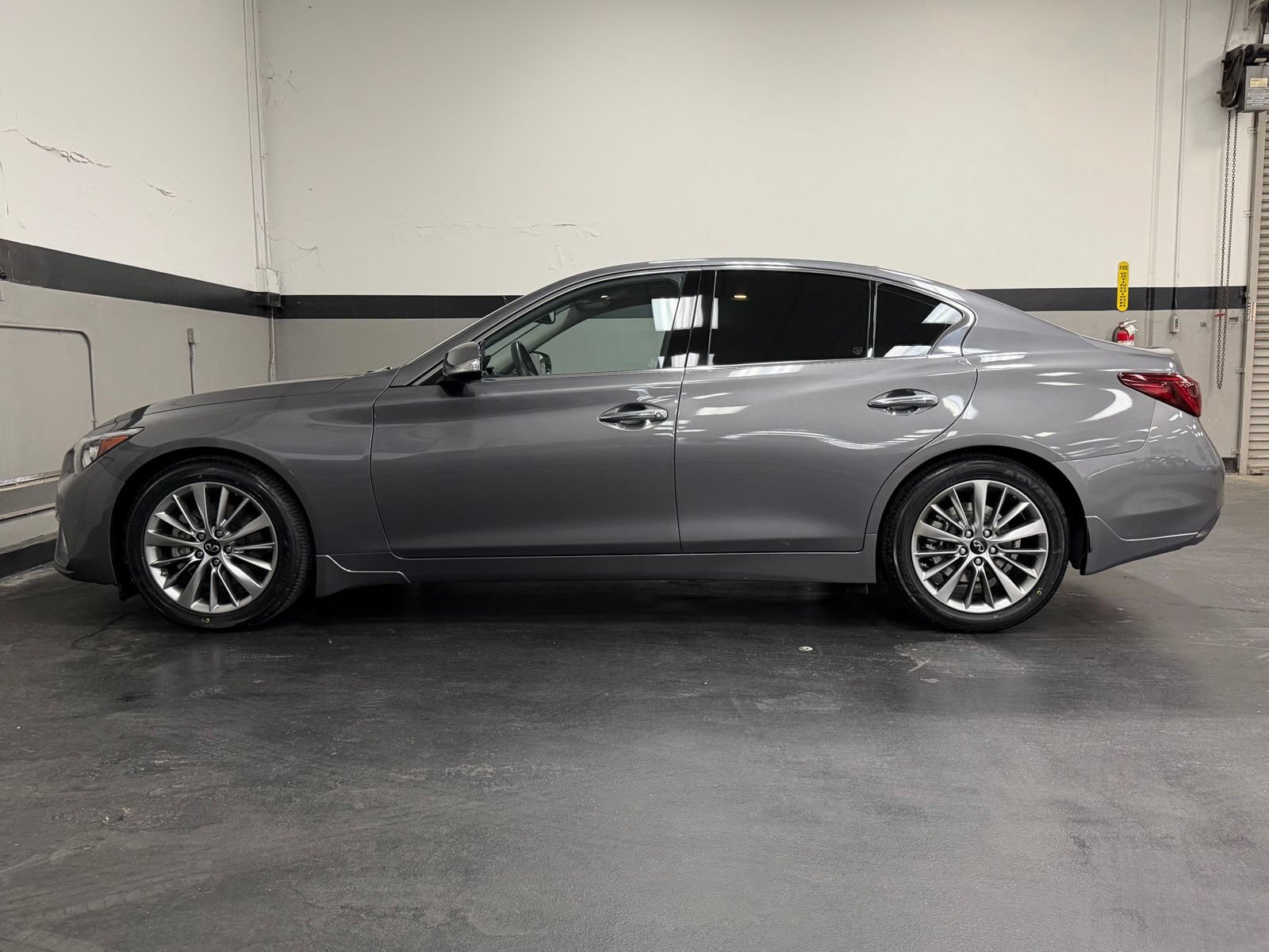 Used 2023 INFINITI Q50 Luxe w/ Cargo Package RWD image 9