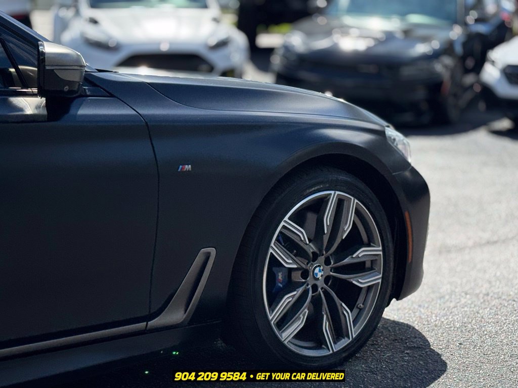 Used 2018 BMW M760i xDrive AWD/4WD image 9