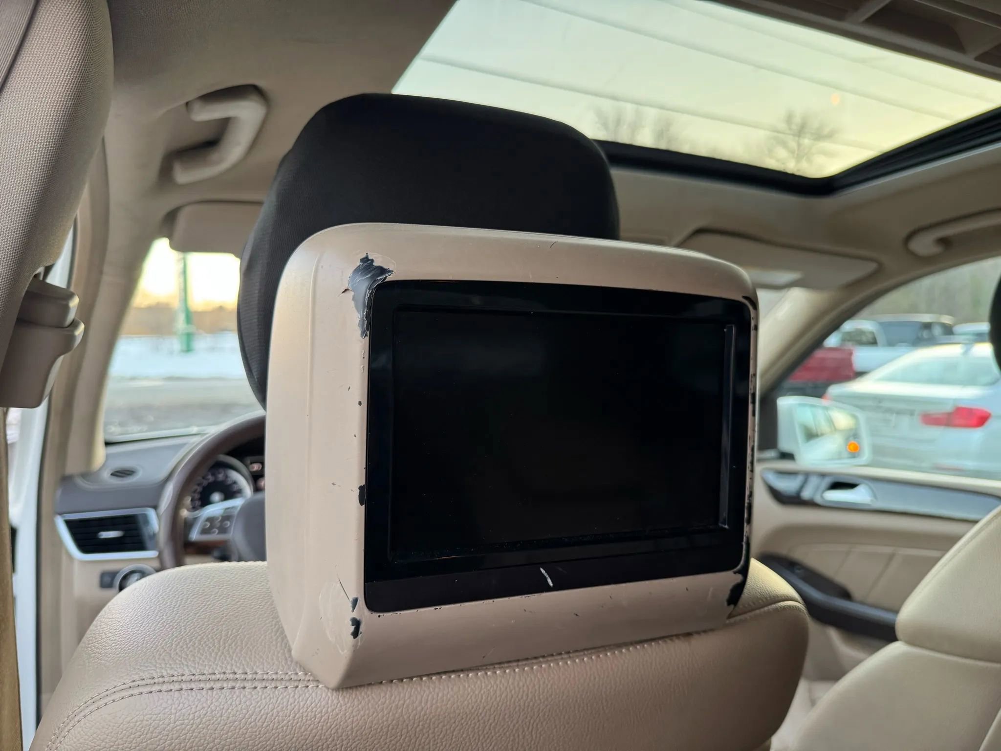 Used 2015 Mercedes-Benz GL 450 4MATIC w/ Appearance Package image 30