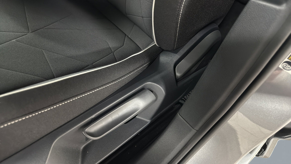 New 2026 Volkswagen Jetta Sport FWD image 17