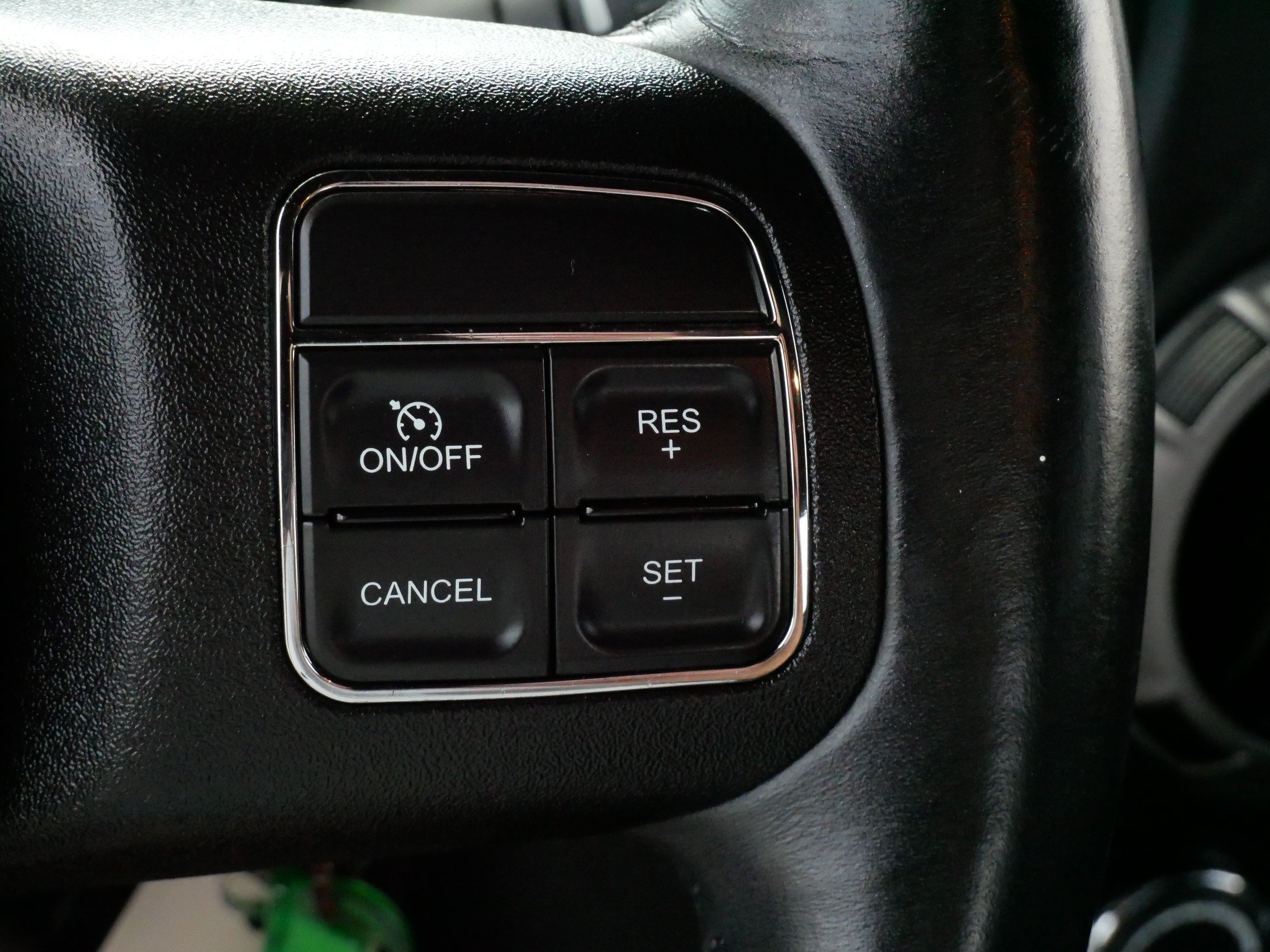 Used 2015 Jeep Wrangler Sport w/ Quick Order Package 24S AWD/4WD image 25