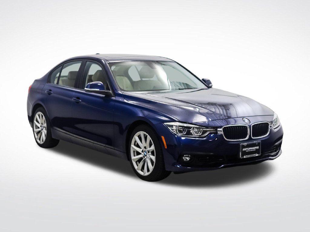 Used 2018 BMW 320i xDrive Sedan AWD/4WD image 7