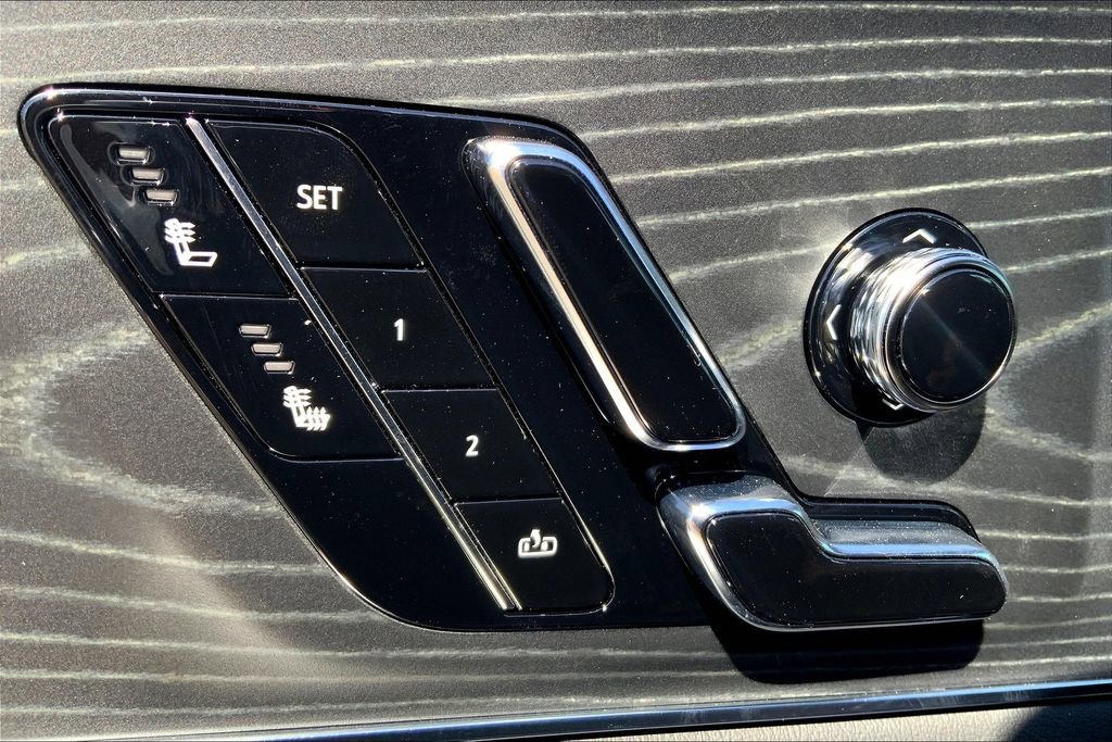 New 2026 Cadillac Lyriq Sport image 18