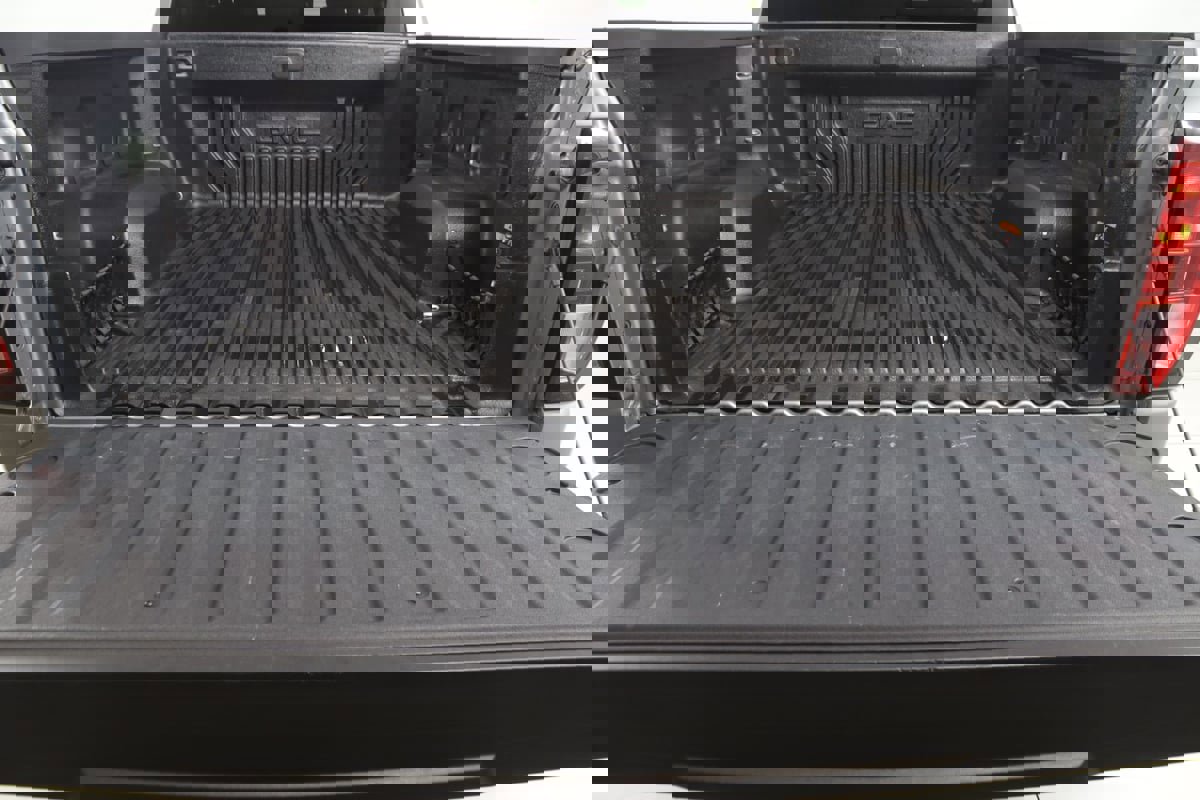 Used 2024 GMC Sierra 1500 Elevation image 48