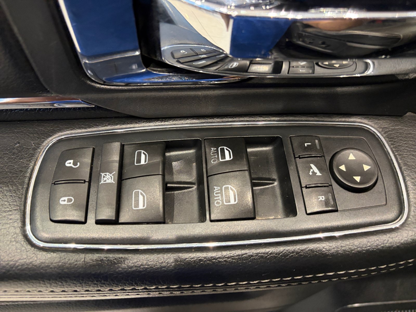 Used 2016 RAM 2500 Laramie w/ Convenience Group AWD/4WD image 13
