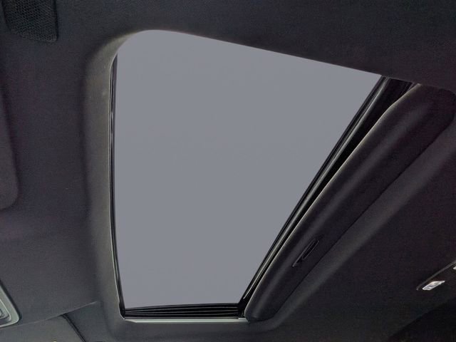 Used 2021 Chevrolet Silverado 1500 High Country w/ Technology Package image 19