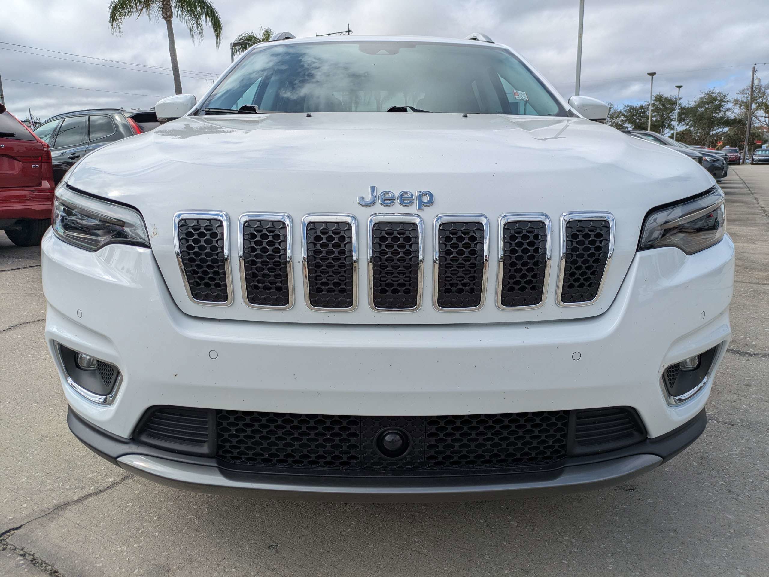 Used 2021 Jeep Cherokee Limited image 9