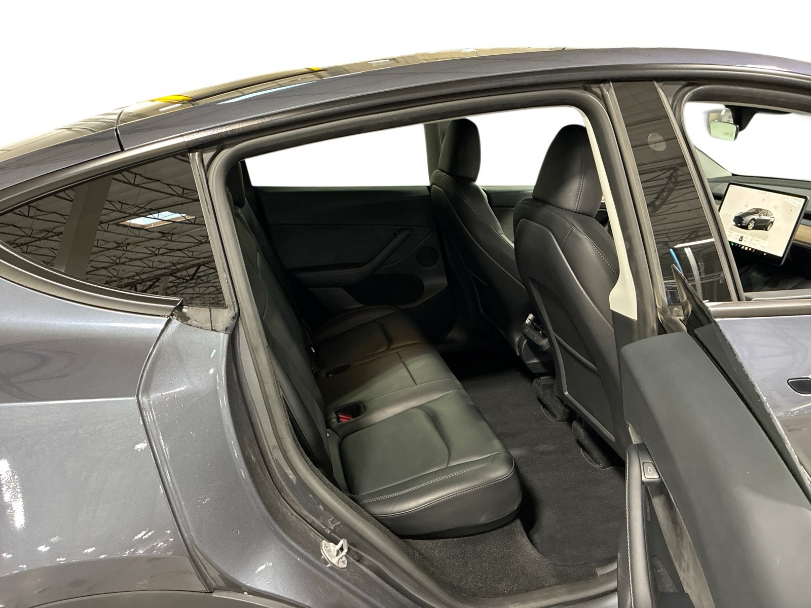 Certified 2023 Tesla Model Y Long Range AWD/4WD image 11