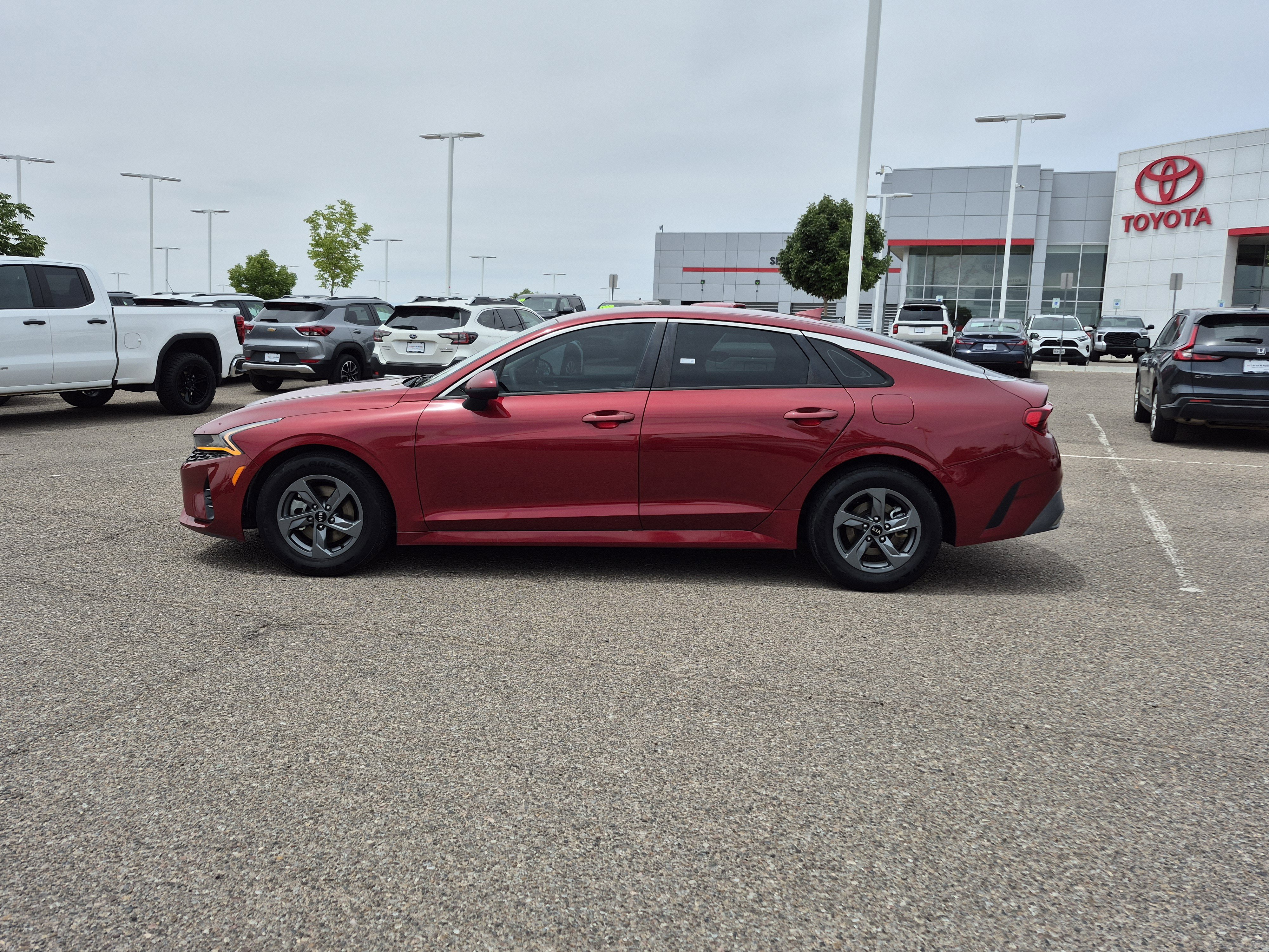 Used 2021 Kia K5 LX FWD image 3