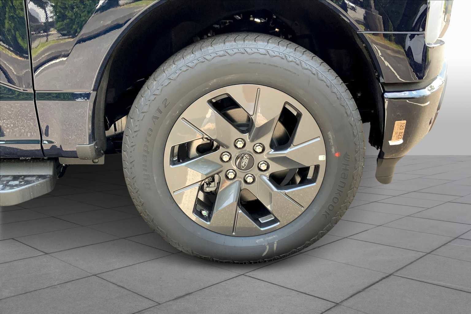 New 2025 Ford F150 Lightning Lariat image 12