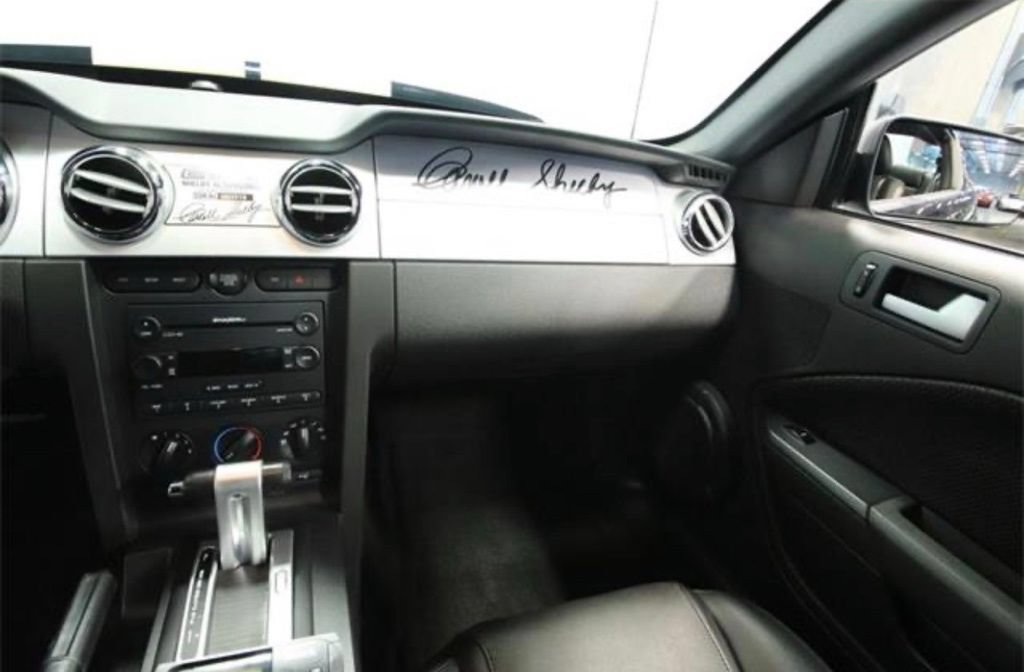 Used 2006 Ford Mustang GT Premium RWD image 15