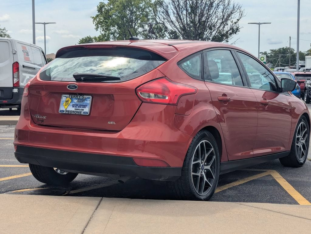 Used 2018 Ford Focus SEL FWD image 3