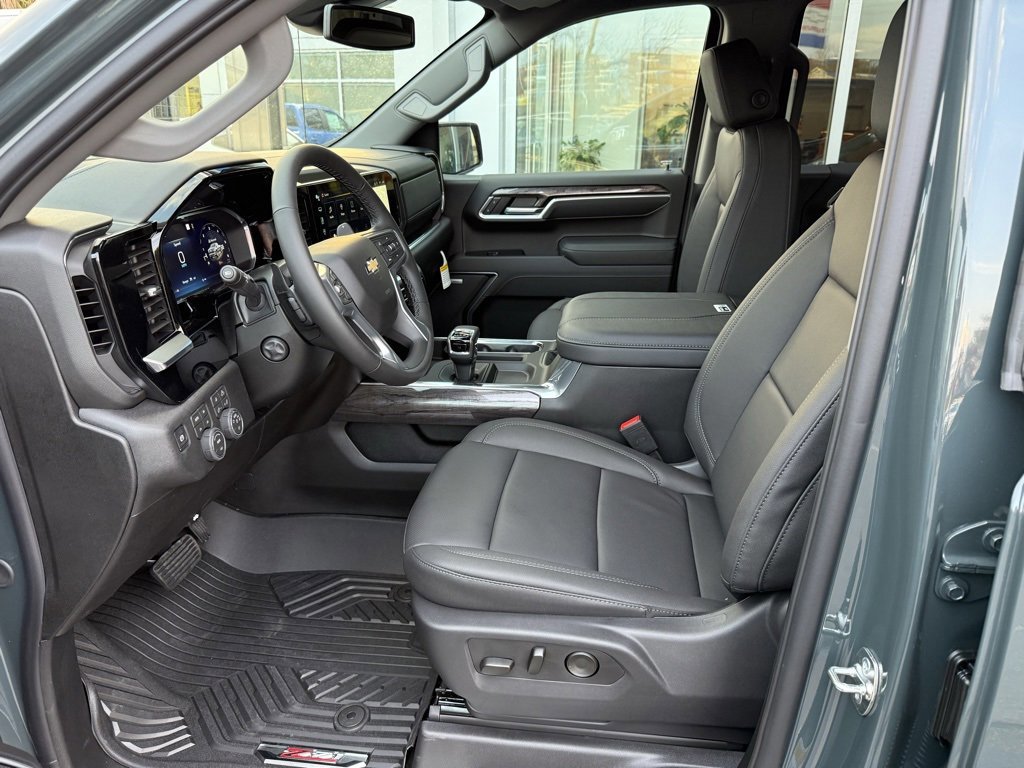 New 2026 Chevrolet Silverado 1500 LTZ w/ Z71 Off-Road Package image 7