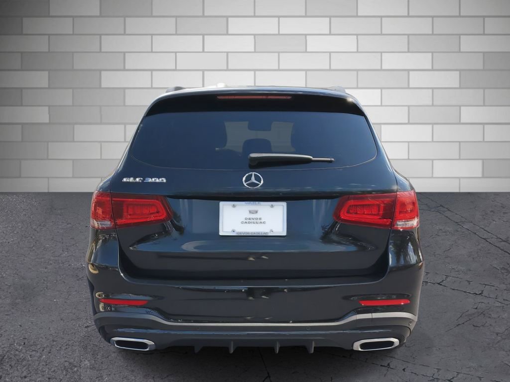 Used 2022 Mercedes-Benz GLC 300 image 4