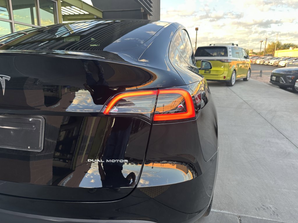 Used 2024 Tesla Model Y Long Range image 14