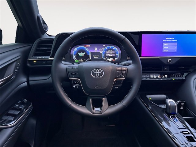 Used 2026 Toyota Crown Platinum image 12